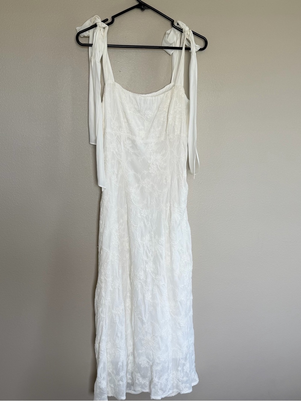 Lucy Paris White Lace Tie-Shoulder Midi Dress